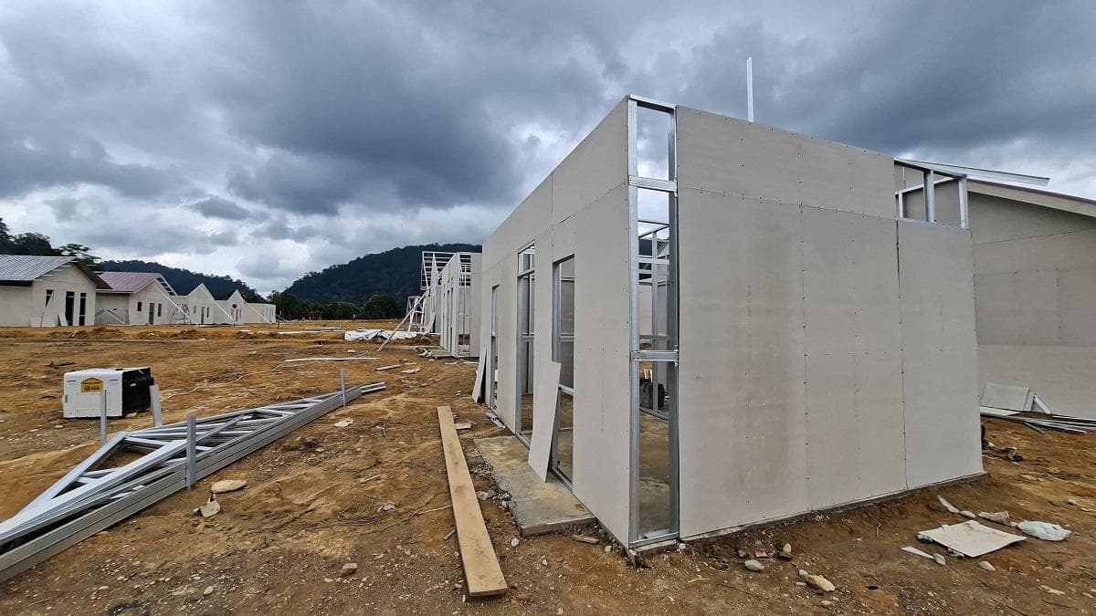 373 KK Korban Banjir Aceh Timur Masih di Tenda Darurat, Huntara Tak Rampung