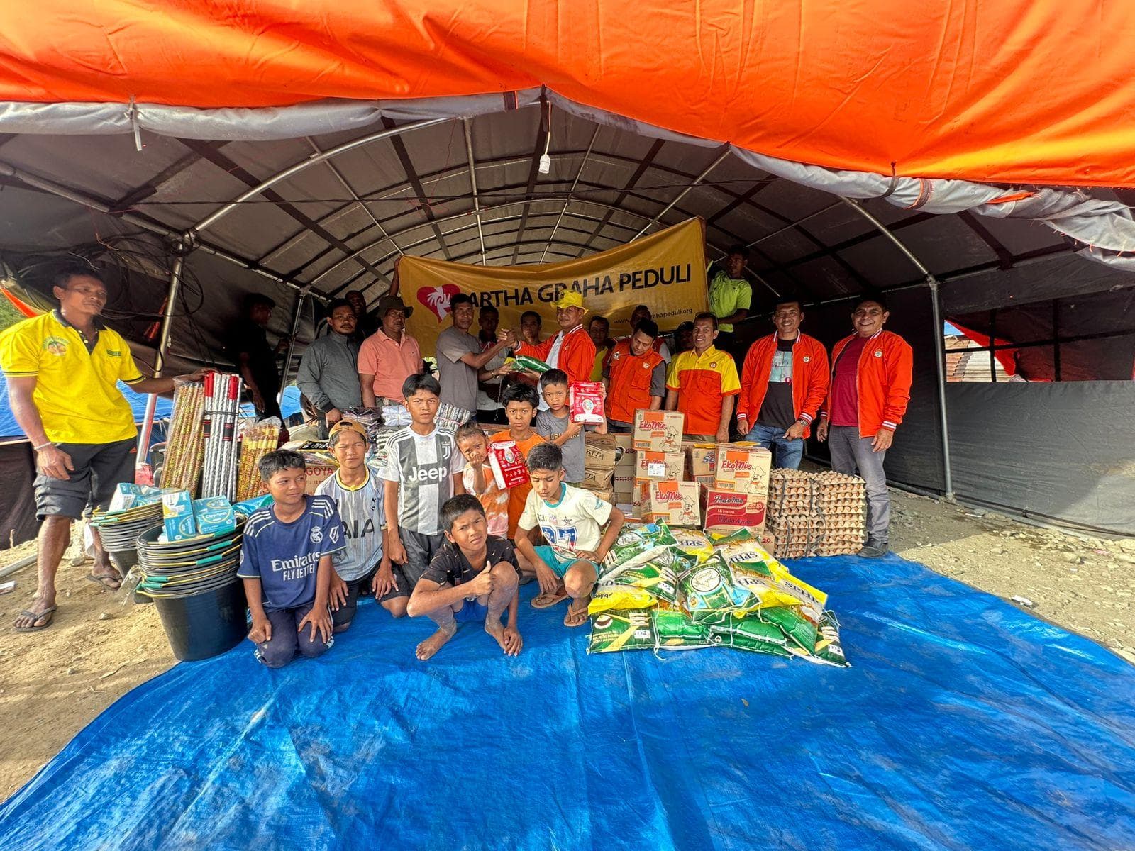 Kosgoro 1957 Salurkan Bantuan untuk Warga Beutong Ateuh Terdampak Banjir