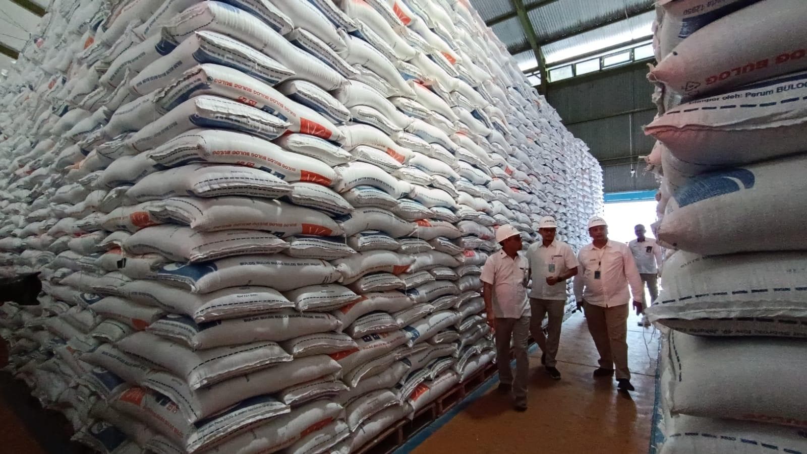 Bulog Salurkan 11 Ton Beras untuk Korban Banjir Aceh Utara, Total Capai 2.816 Ton