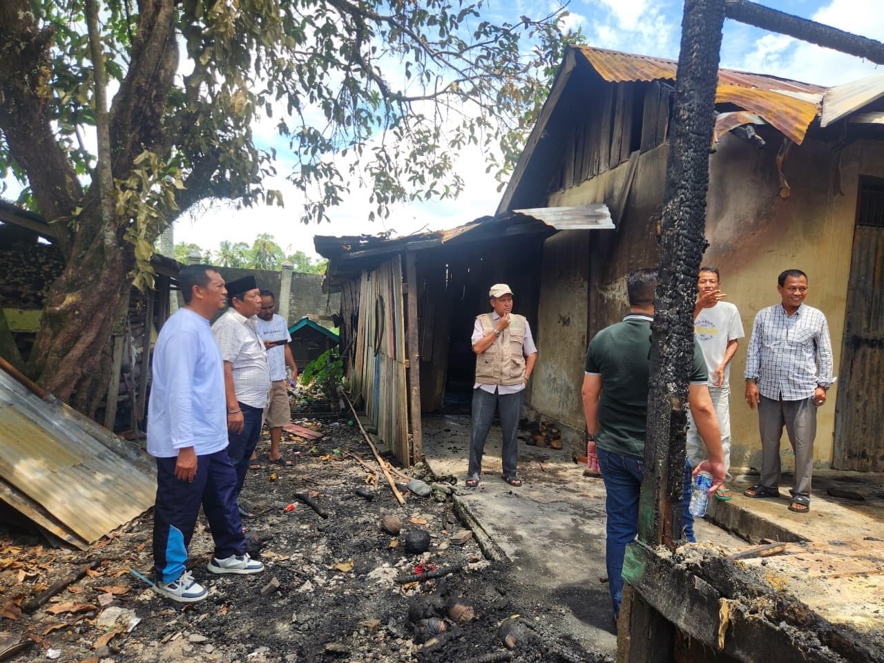 Pemkab Nagan Raya Salurkan Bantuan Rp4 Juta untuk Korban Kebakaran di Gampong Blang Ara Keude