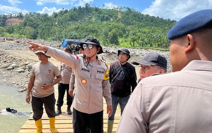 Polisi Bangun Dua Jembatan Bailey di Sawang Aceh Utara untuk Akses Warga