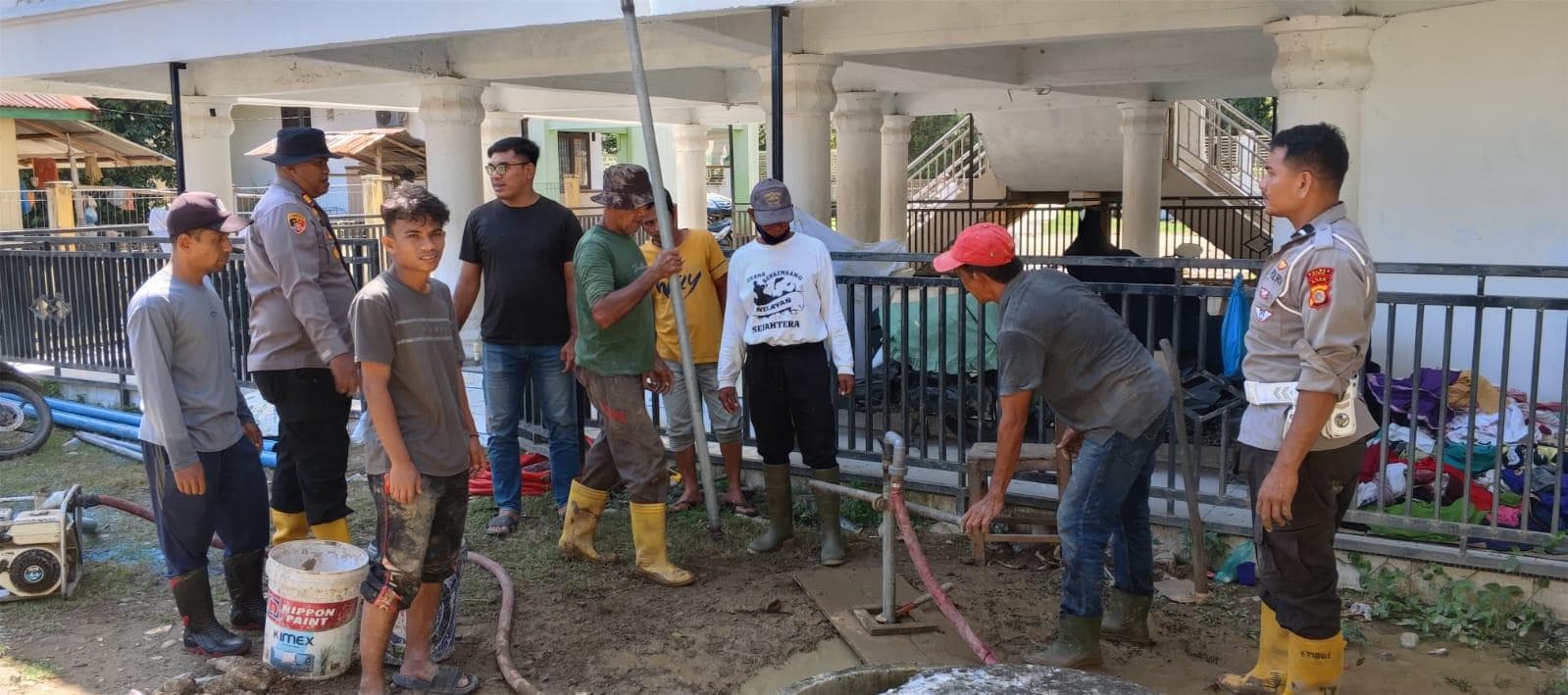 Sumur Bor Bantuan Kapolda Aceh untuk Warga Kembang Tanjong Pasca Banjir
