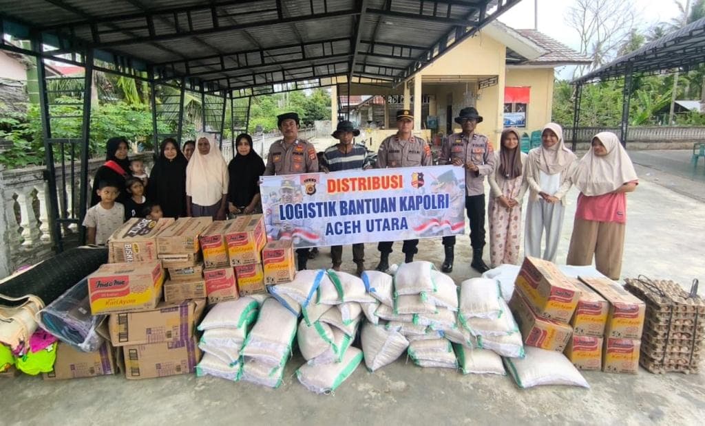 Polisi Salurkan Bantuan Kapolri ke Rumah Korban Banjir Aceh Utara