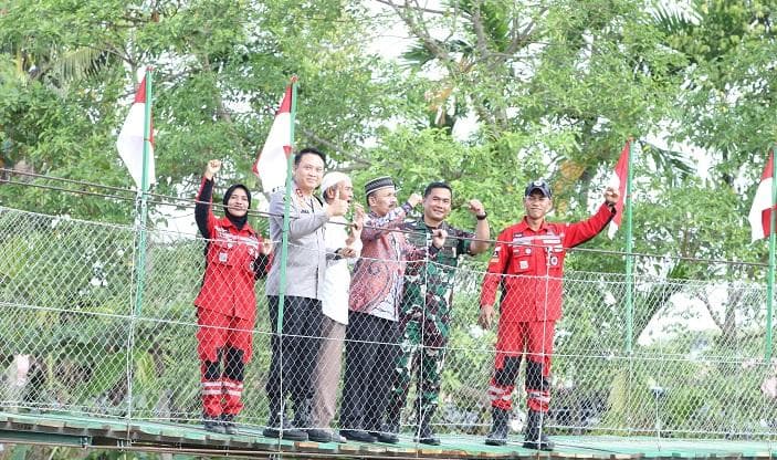Jembatan Gantung di Pidie Resmi Dibuka, Bupati: Simbol Konektivitas dan Persaudaraan