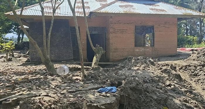 Puluhan Rumah di Bireuen Masih Tertimbun Lumpur Sebulan Pasca Banjir