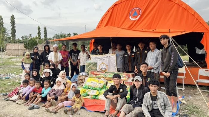 Mahasiswa Unimal Salurkan Bantuan dan Pemulihan di Langkahan Aceh Utara