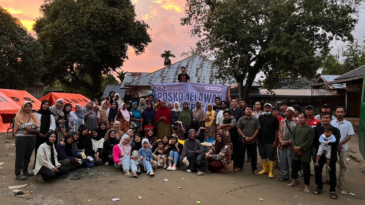 Aceh Bergerak Kirim Relawan Lakukan Trauma Healing untuk Anak Korban Banjir di Meureudu