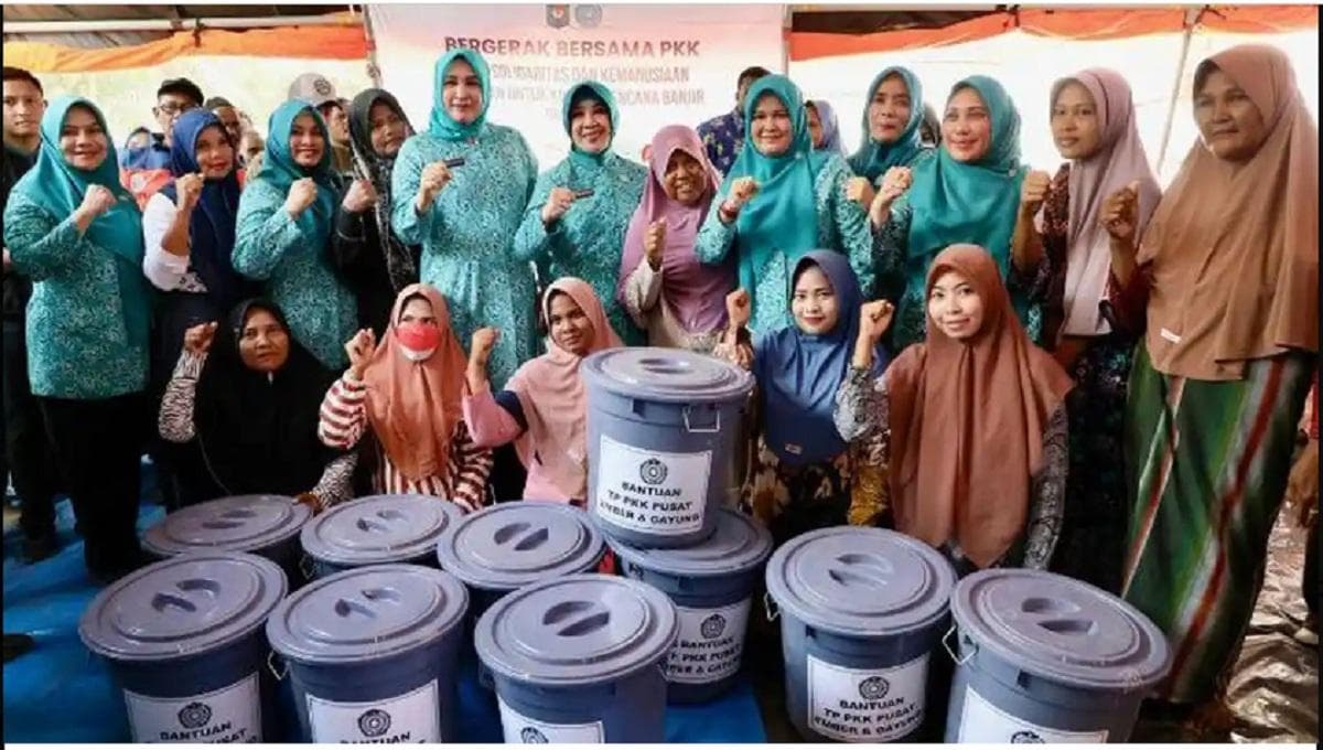 TP PKK Pusat Salurkan Bantuan Pascabencana ke 270 KK di Aceh Timur