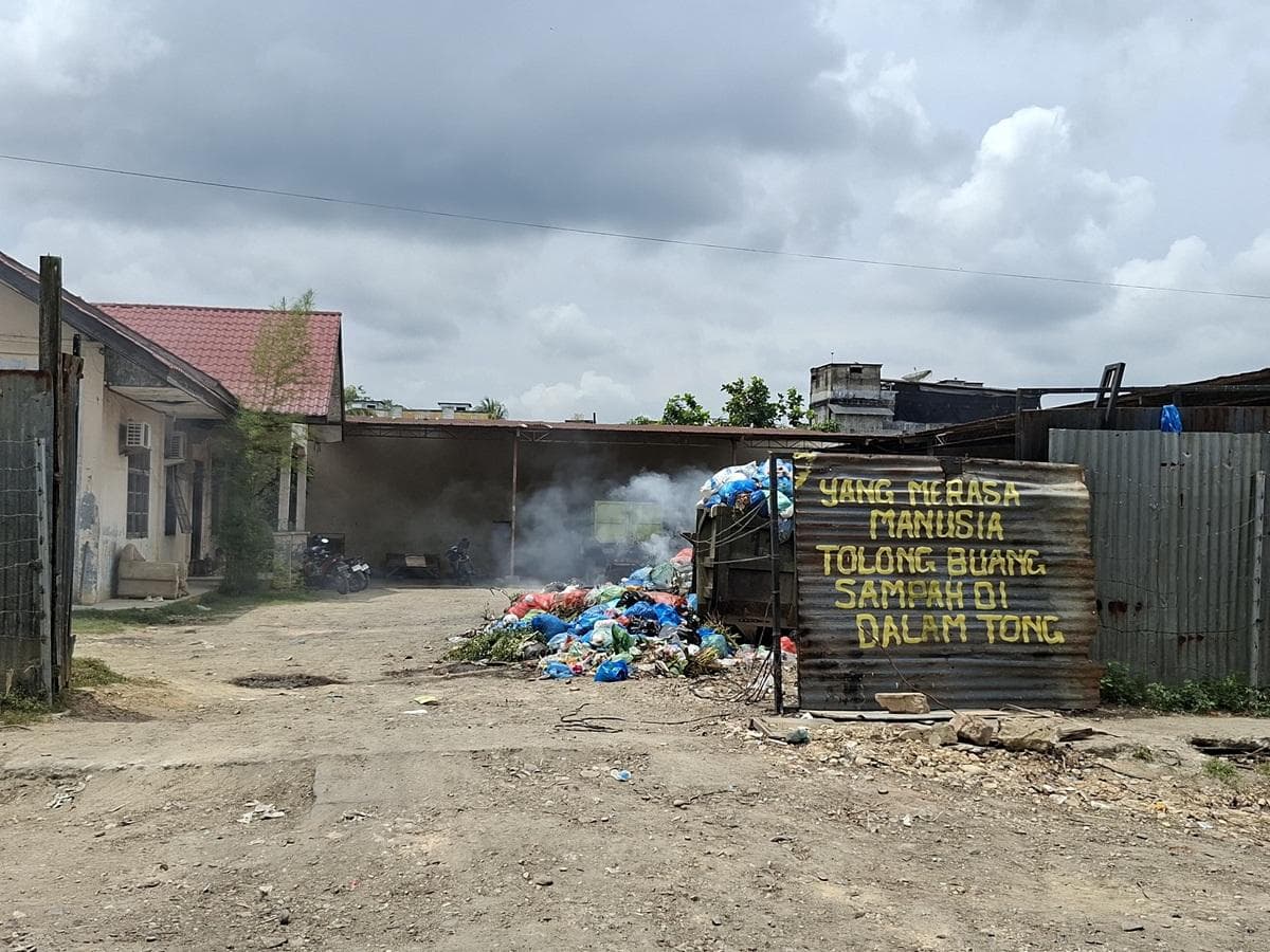 Sampah Meluber di Aceh Timur: DLH Minta Pedagang Ubah Kebiasaan