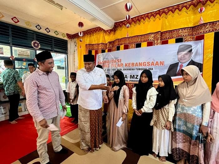 Tgk Ahmada Gandeng SaPA Sosialisasi 4 Pilar Kebangsaan di SDN Lam Ujong