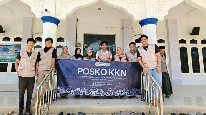 Mahasiswa USK Bantu Pemulihan Kampung Dalam Aceh Tamiang Pascabencana