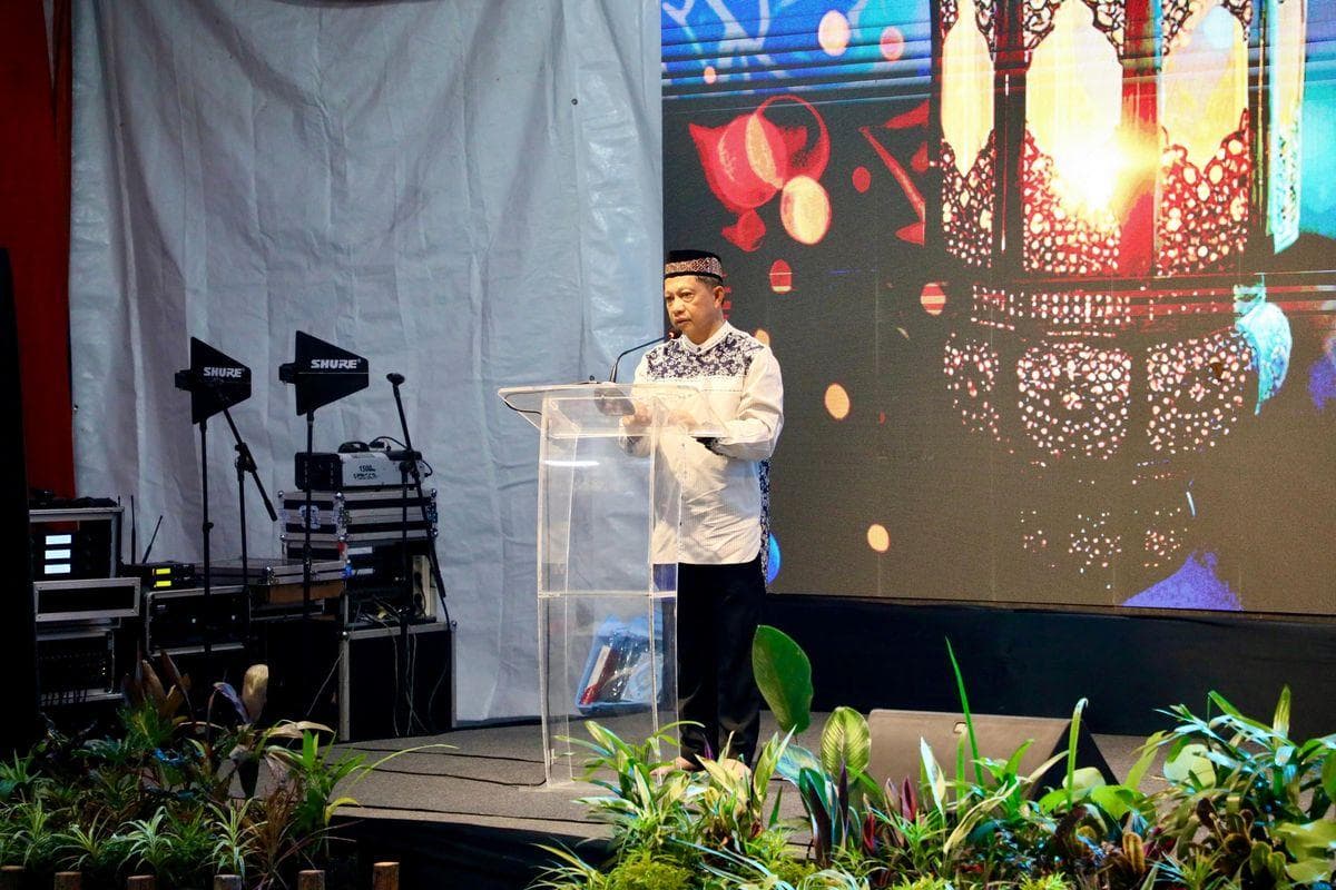 Tito Karnavian Buka Puasa dengan Warga Banjir Aceh Tamiang, Janji Pemulihan Lebih Baik