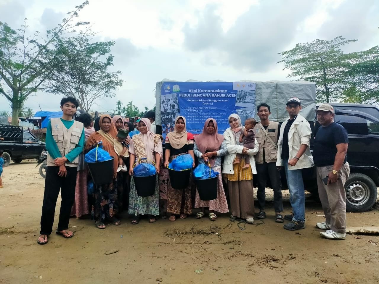 Dignity Kit untuk Penyintas Bencana di Aceh: Menjaga Martabat dan Kesehatan Mental