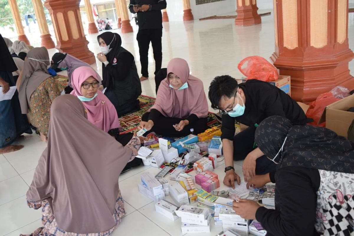 UMMAH Bersama RS Telaga Bunda dan Alumni Teknik UGM Salurkan Bantuan untuk Penyintas Banjir Aceh
