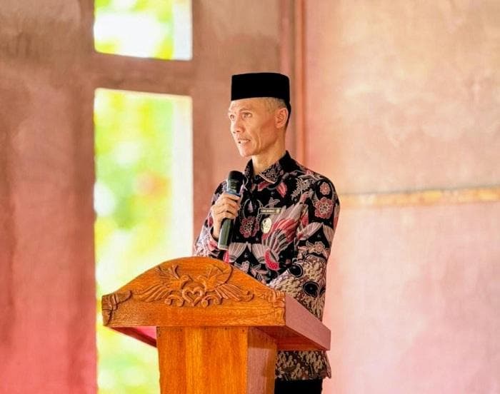 Wabup Abdya Apresiasi 200 Paket THR Kemenag untuk Mustahik di Blangpidie