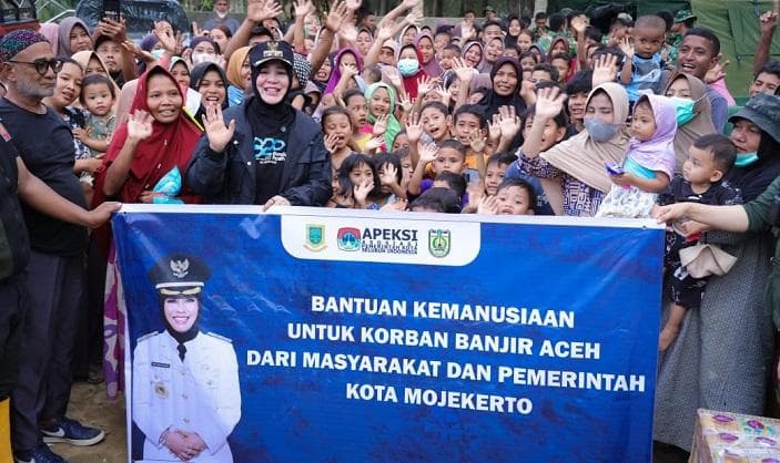 Wali Kota Banda Aceh Salurkan Bantuan Banjir ke Aceh Utara, Warga Terharu