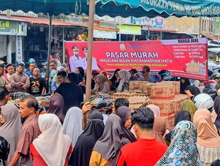 Warga Aceh Barat Daya Serbu Pasar Murah di Blangpidie, Harga Subsidi Ramadhan