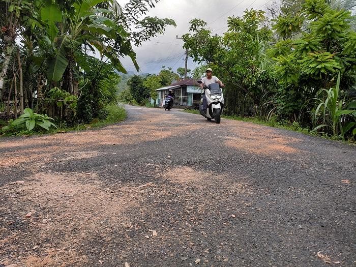 Tumpahan Solar di Aceh Barat Daya, Tujuh Pengendara Sepeda Motor Terjatuh