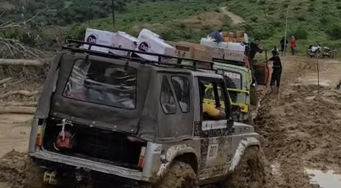 Xtrim Langsa 11 Jam Tembus Medan Berat ke Kampung Sekumur untuk Antar Bantuan