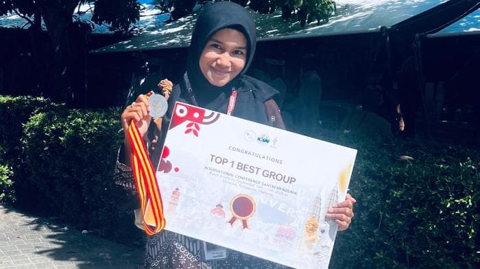 Mahasiswi USK Raih Top 1 Konferensi Santri Internasional, Banggakan Aceh