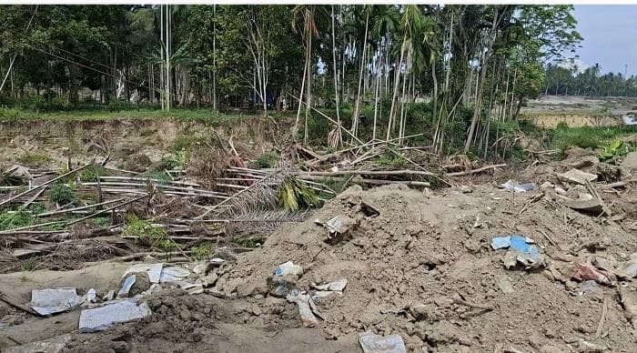 Banjir Merusak Hampir Seluruh Rumah di Desa Pante Baro Buket Panyang, Bireuen