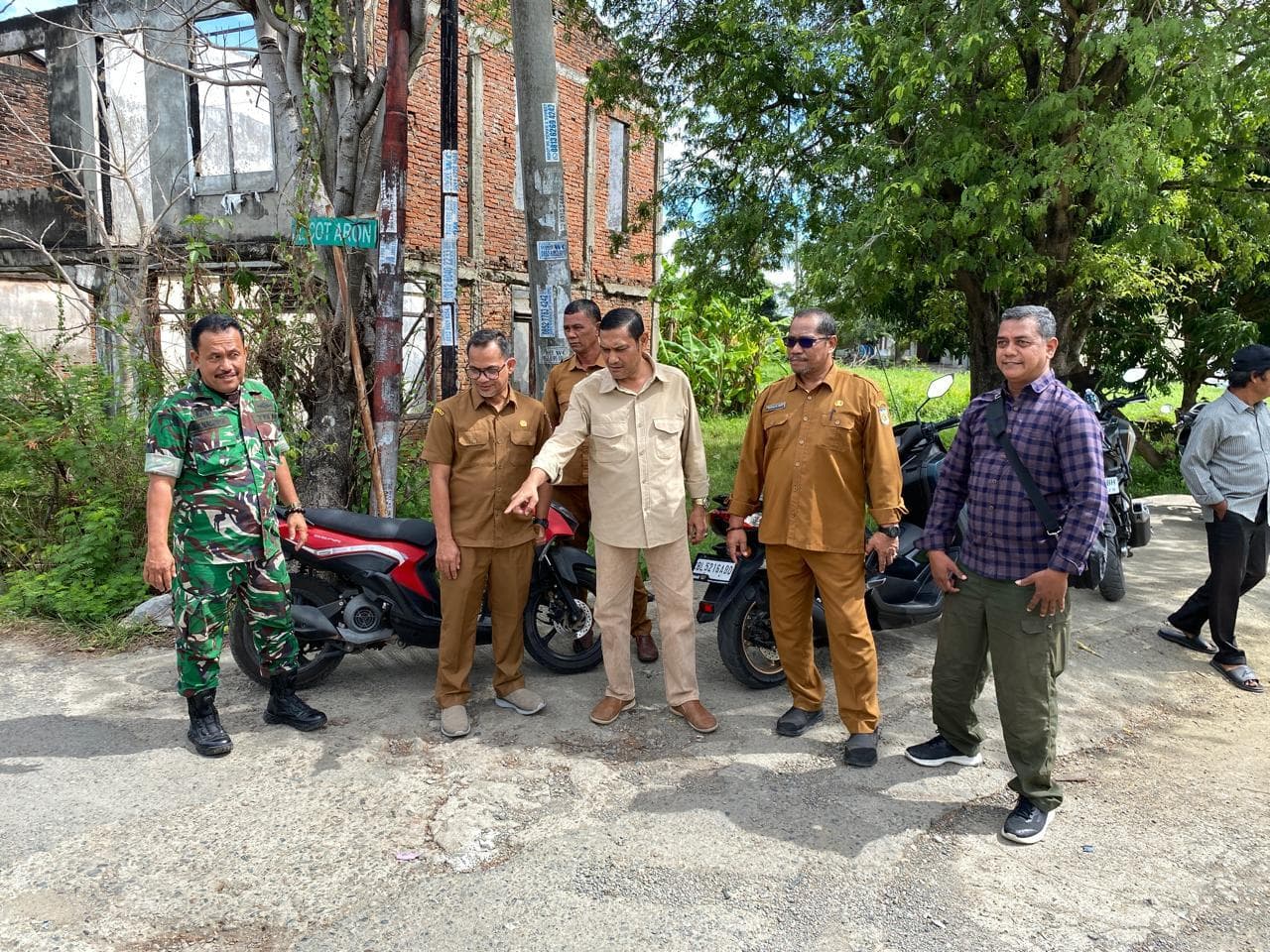 Ramza Harli Desak PUPR Perbaiki Jalan Berkualitas di Banda Aceh