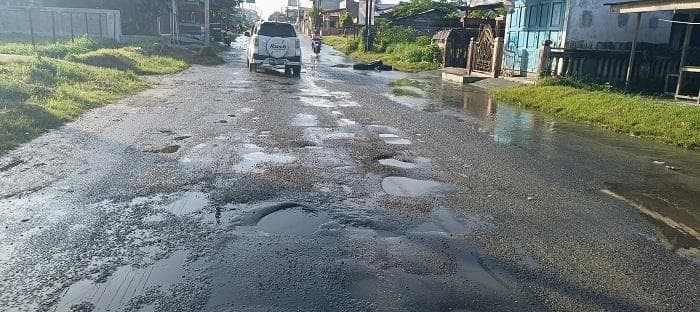 Jelang Akhir Tahun, Jalan Nasional Agara–Sumut Masih Bertaburan Lubang