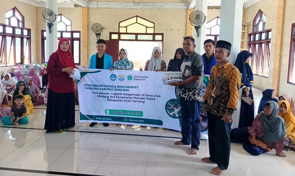 Dosen Unsam Salurkan Perlengkapan Ibadah untuk Warga Banjir Aceh Tamiang