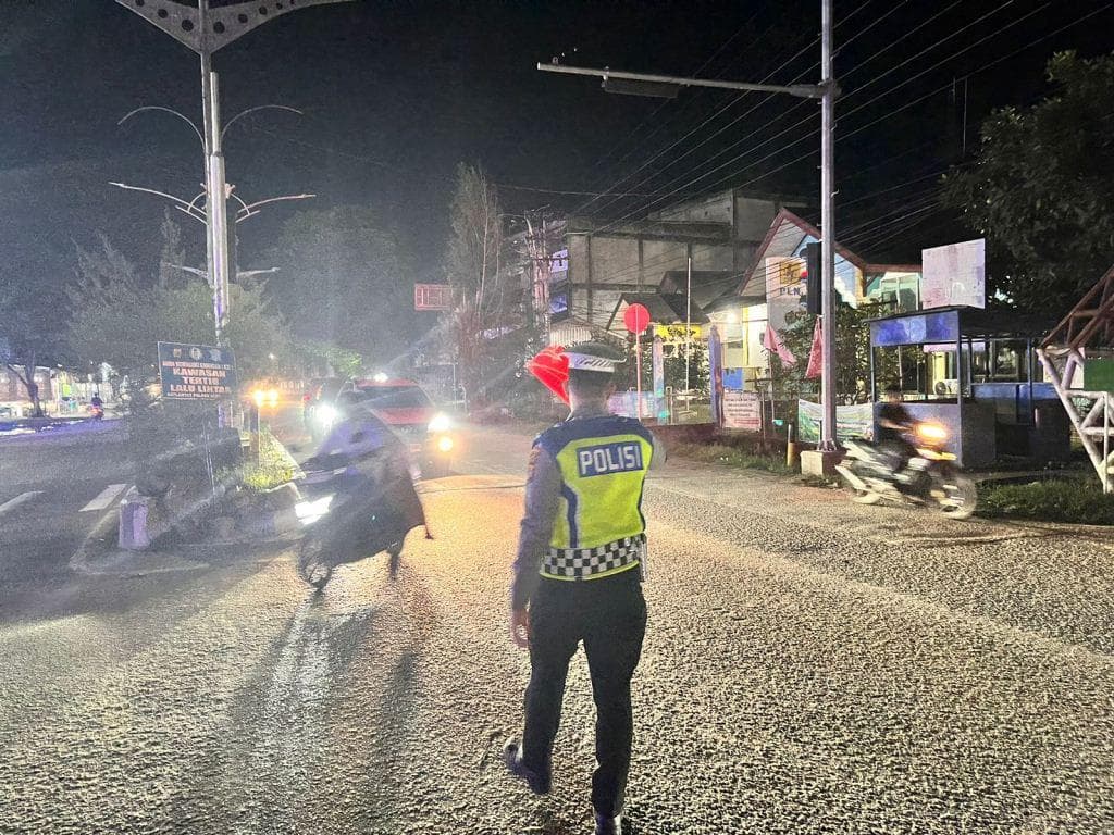 Polisi Aceh Utara Patroli Cegah Balapan Liar Jelang Lebaran, Remaja Dibina