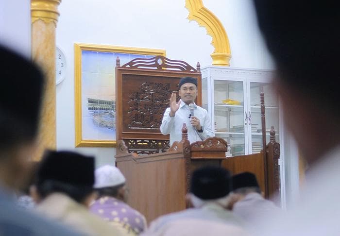 Bupati Abdya Janjikan Rp200 Juta untuk Pembangunan Masjid Baitussalam di Aceh Barat Daya
