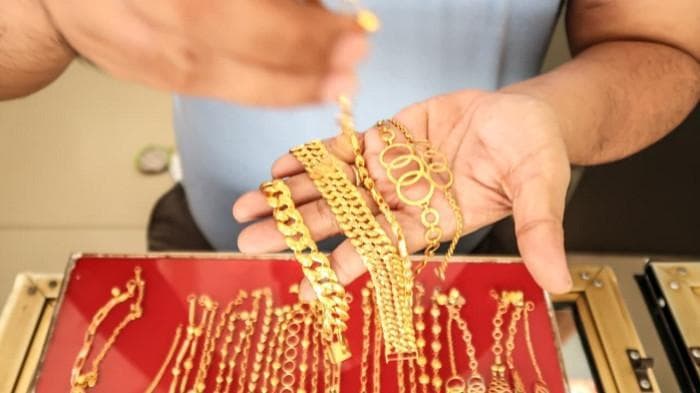 Harga Emas di Banda Aceh Turun Rp150.000 per Mayam, Warga Antusias Beli