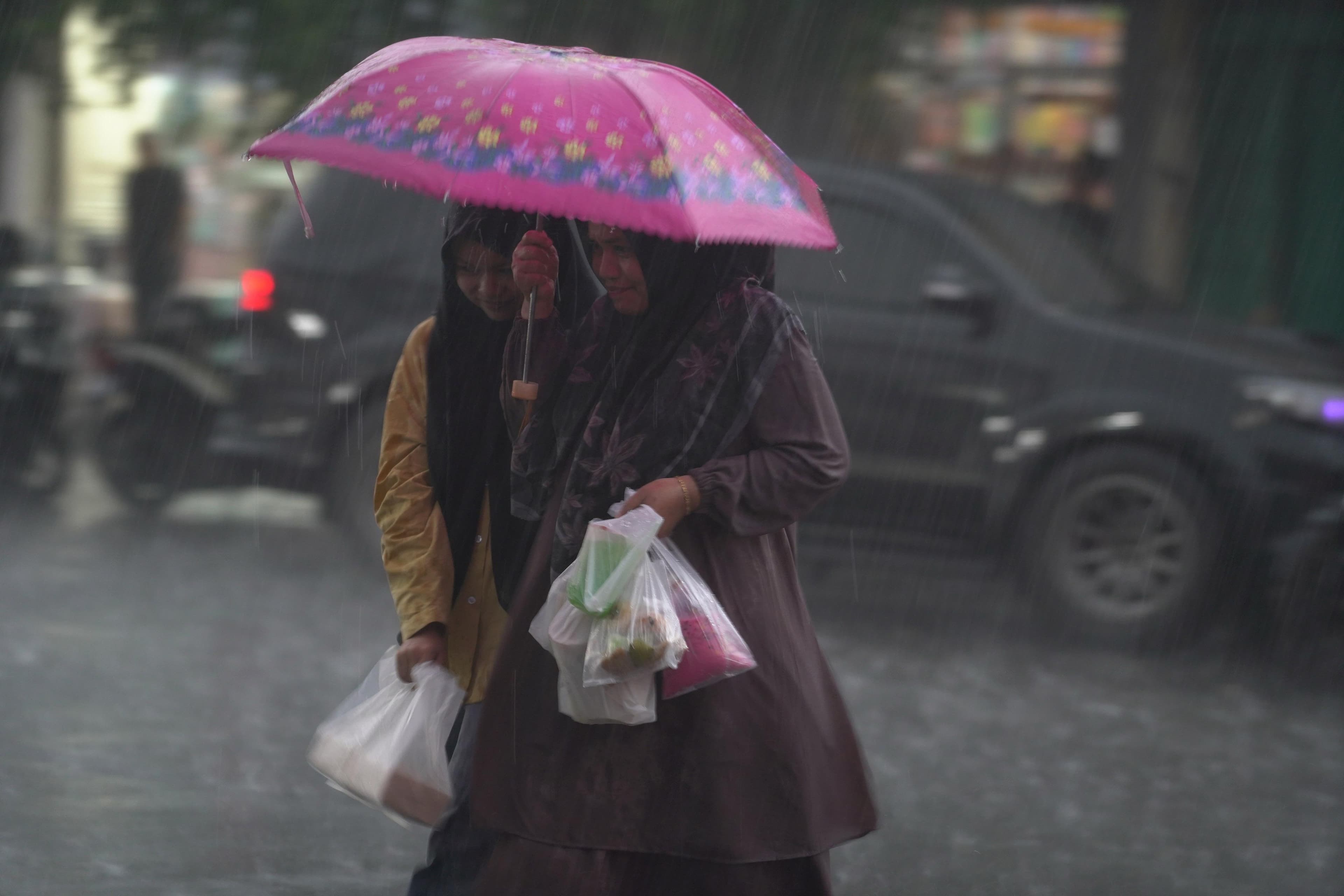 12 Daerah Aceh Waspada Hujan Lebat, BMKG Imbau Nelayan dan Warga