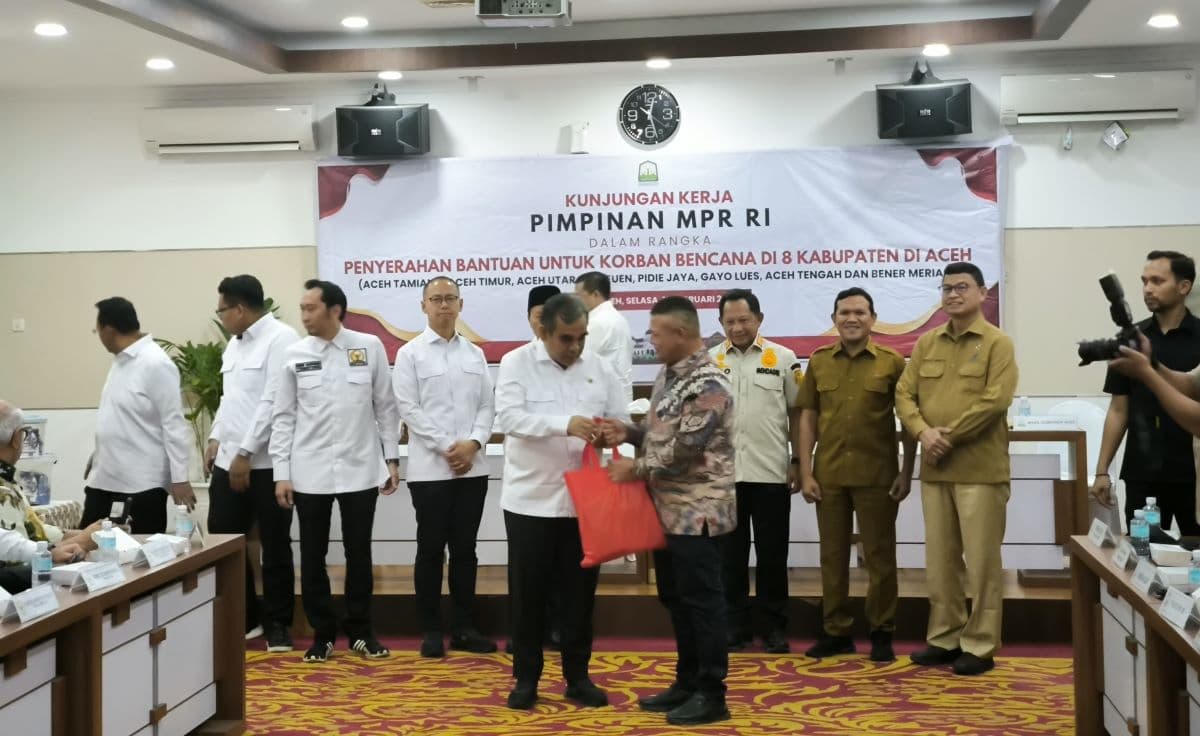 MPR Salurkan 15 Ribu Paket Bantuan untuk Korban Bencana di Delapan Kabupaten Aceh