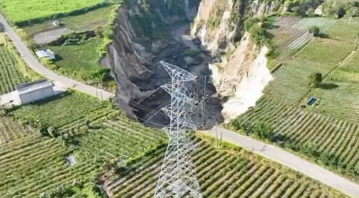 Lubang Raksasa di Aceh Tengah Bukan Sinkhole, BRIN Sebut Longsor
