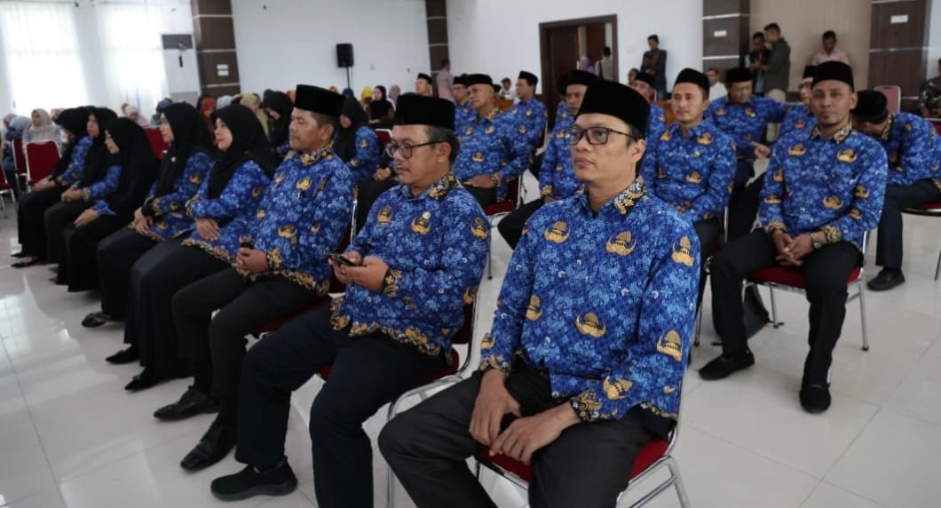 Bupati Aceh Utara Lantik 23 Pejabat dan 8 Kepala Sekolah untuk Tingkatkan Tata Kelola