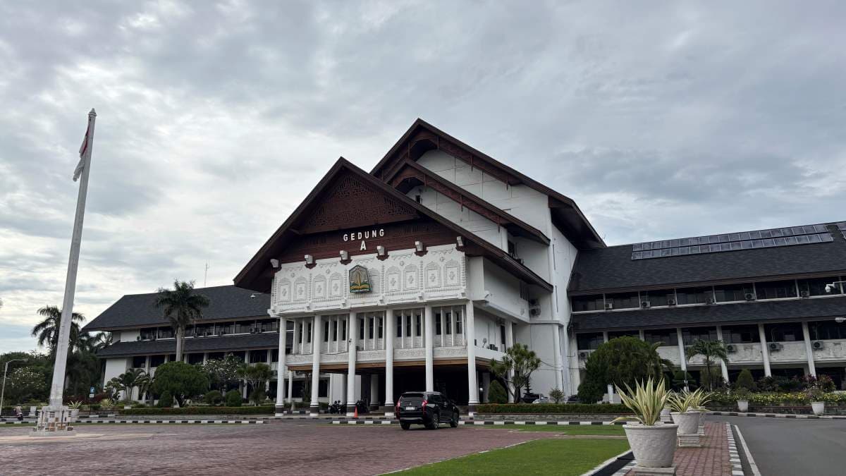 Pengamat Sorot Dominasi Sekda dalam Pemerintahan Aceh, Wagub Tersisih