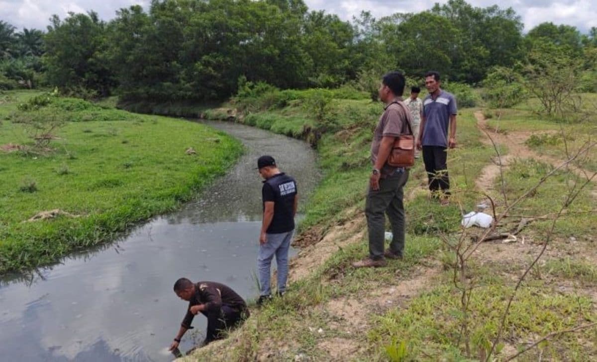 Polisi Telusuri Dugaan Pencemaran Sungai Tadu Nagan Raya, Sampel Air Diuji Lab