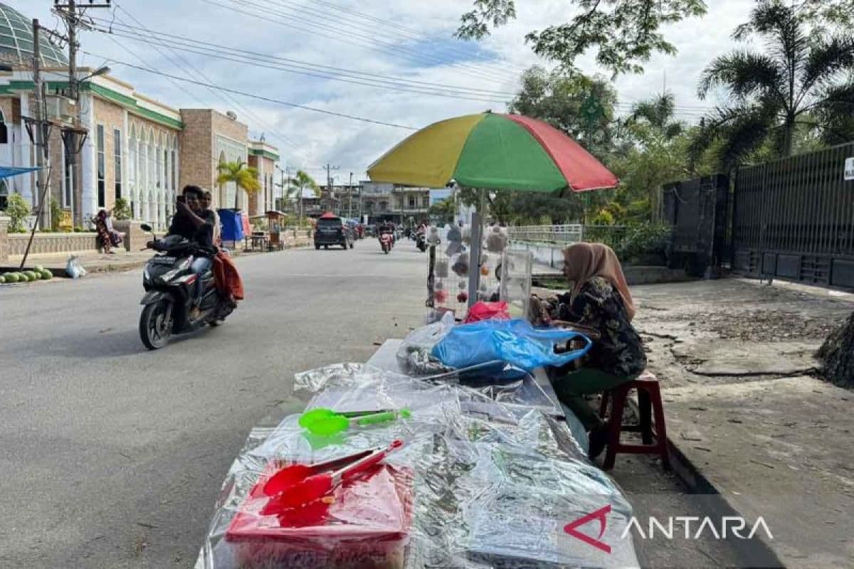 Pedagang Takjil Aceh Timur Dilarang Jual Sebelum Pukul 15.00 WIB