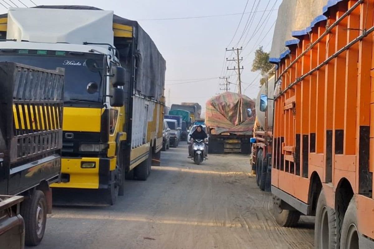 Kemacetan 10 KM di Aceh Tamiang: Warga Terjebak, BBM Habis di SPBU