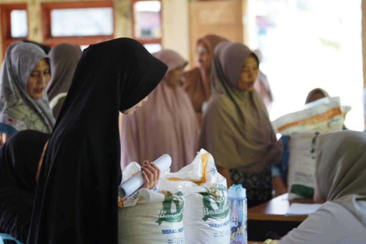 Bantuan pangan Bulog untuk 984 keluarga di Pulo Aceh terpenuhi