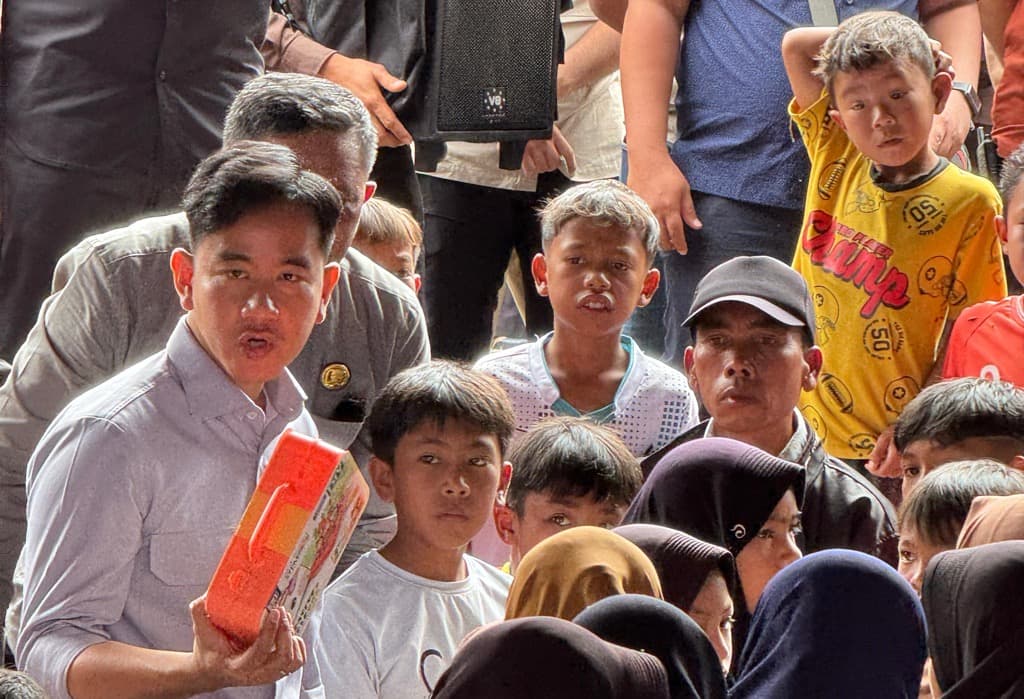 Temui Korban Bencana di Gayo Lues, Gibran: Kami di Sini Bantu Bapak-Ibu Semua