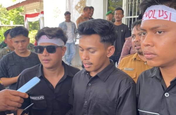 Mahasiswa Aceh Singkil Desak DPRK Gunakan Hak Angket untuk Jawaban Bupati
