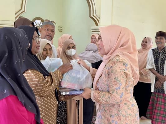 DWP Aceh Salurkan Bantuan Ramadhan untuk Warga Banjir Bireuen