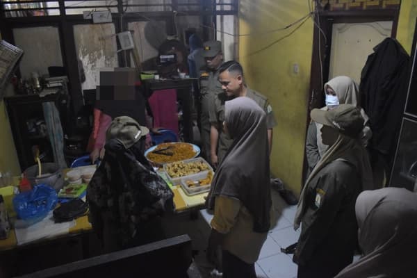 Dua Warung Makan di Banda Aceh Digerebek Satpol PP dan WH saat Ramadan