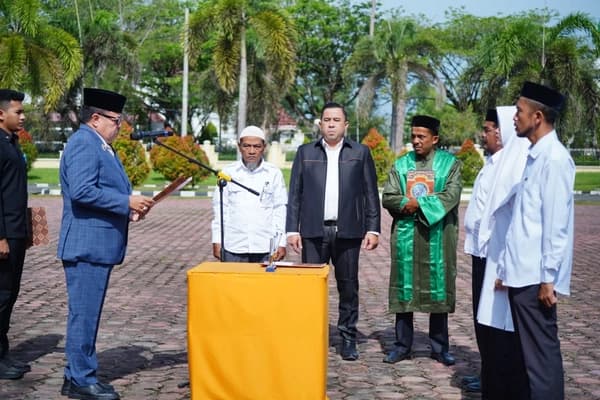 326 Tuha Peut Gampong Nagan Raya Dilantik, Bupati TRK Tekankan Integritas dan Sinergi