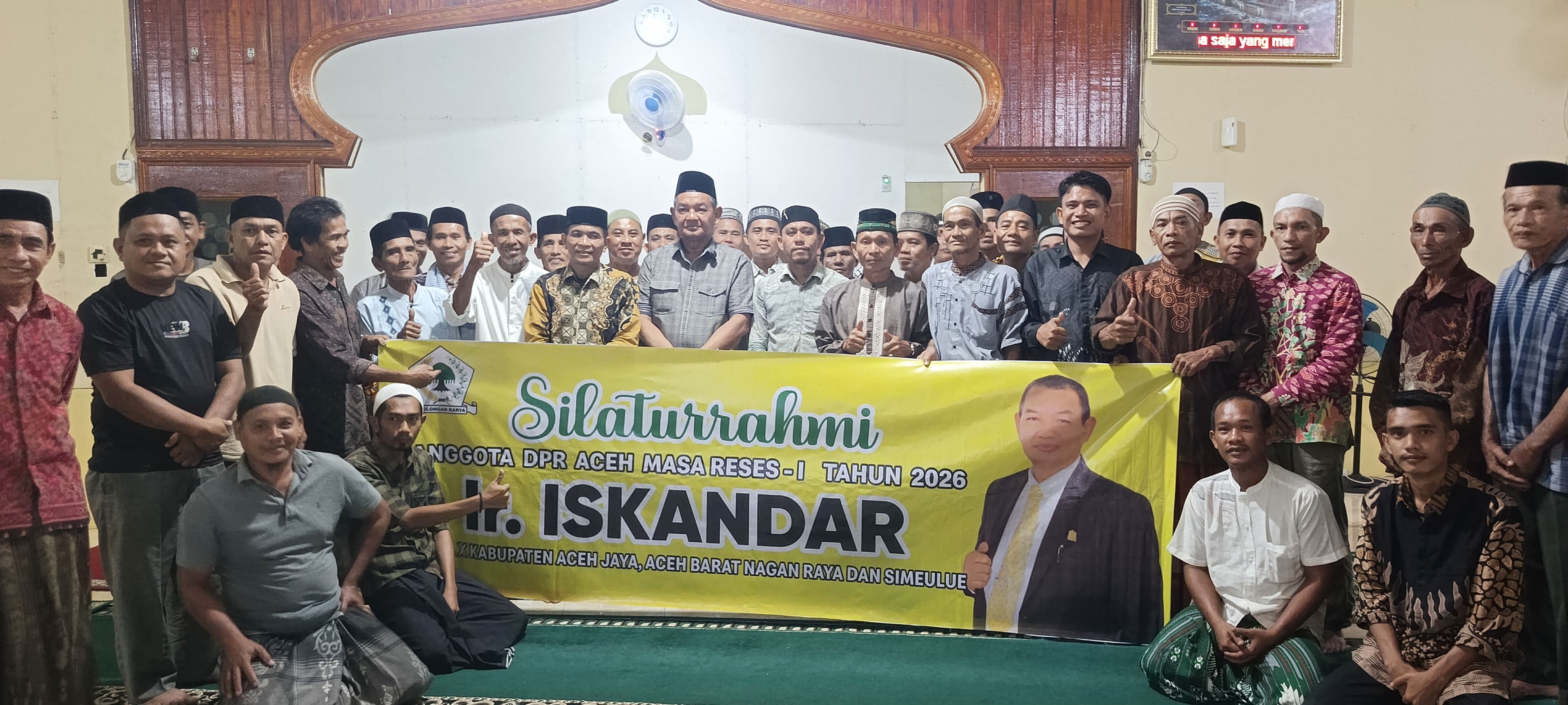 Warga Simeulue Aspirasikan Pembangunan Desa Leubang ke Anggota DPRA