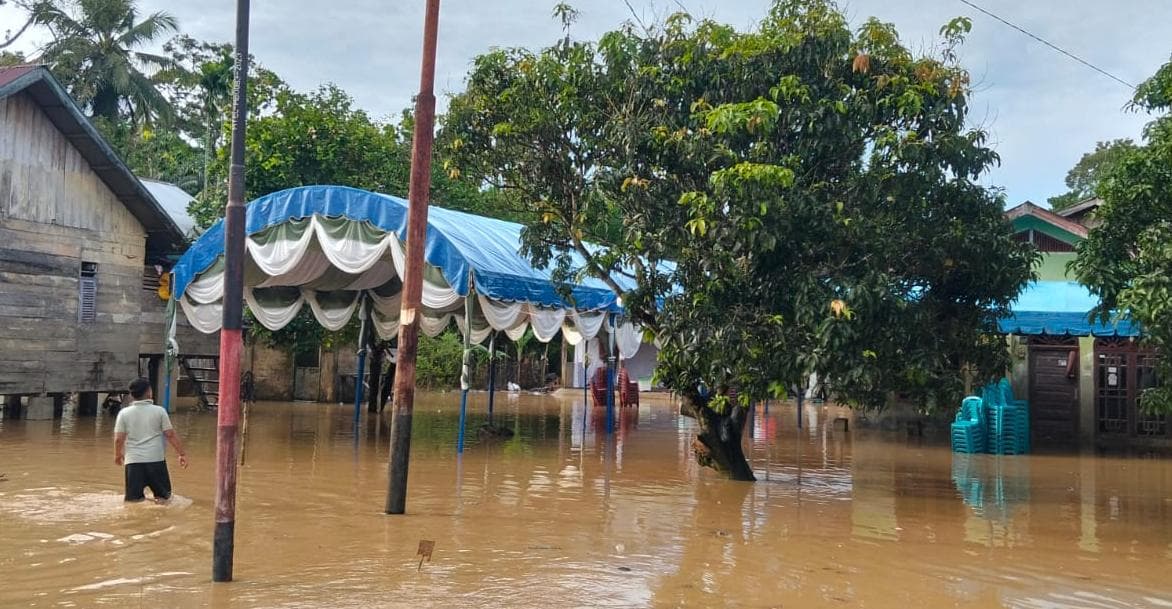 Banjir Landai Woyla Barat, 4 Gampong Tergenang 15-30 cm Air Hujan